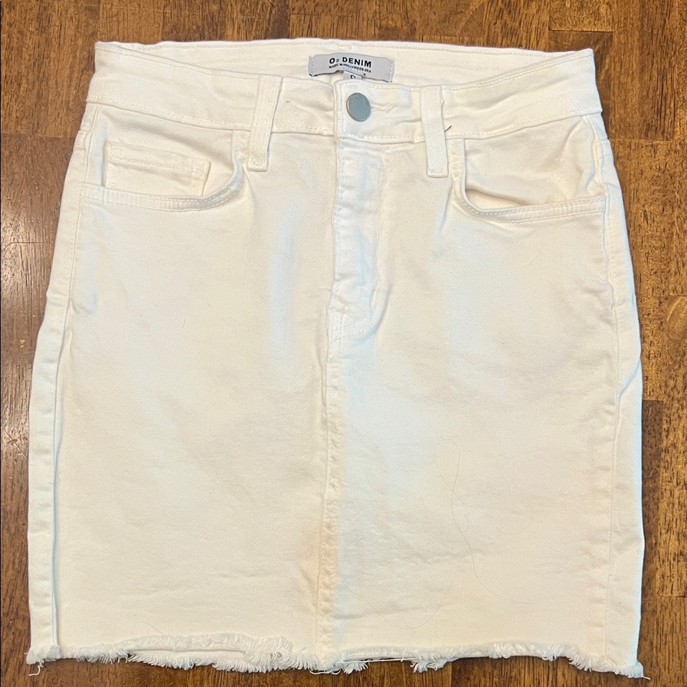 O2 Denim Women's Cream Mini Skirt